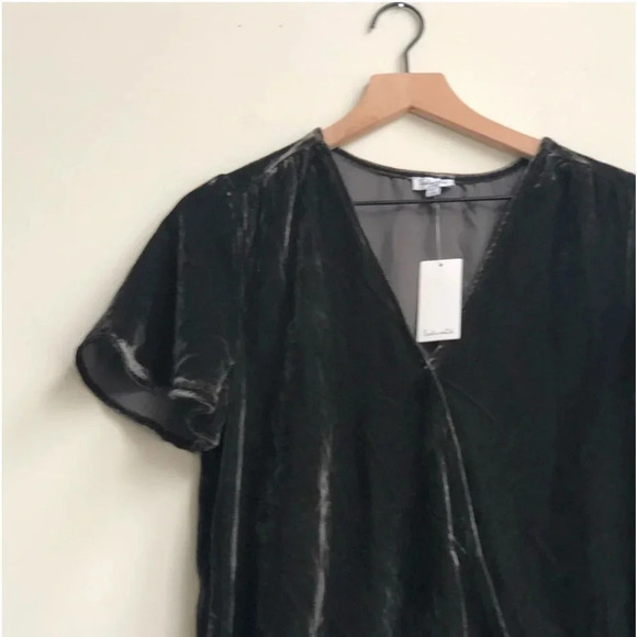 New Splendid Velvet Surplice Top Short Sleeve wrap top flutter holiday velour - Picture 6 of 8